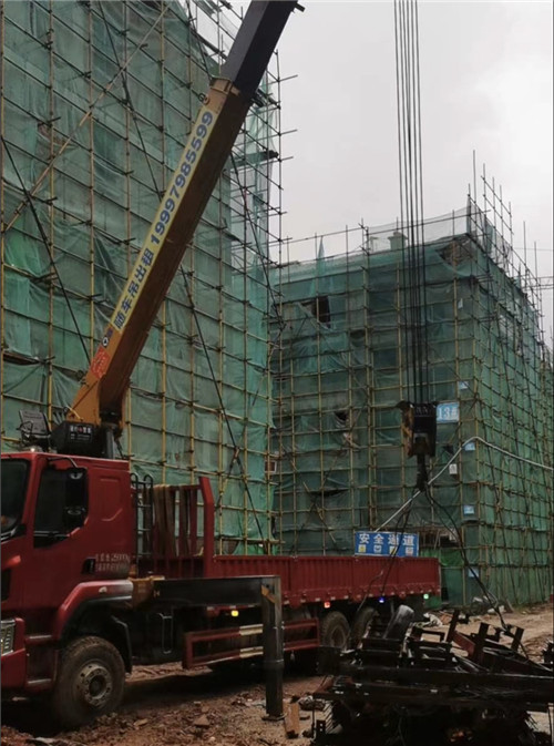 任县“慢工细活”—— 吊车的 “微动控制” 技术